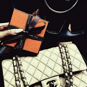 Meet your Posher, Femme